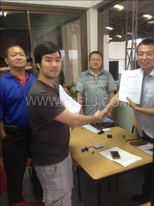 泰國客戶300噸米糠膨化浸出精煉脫蠟脫脂生產線(圖2) 泰國客戶300噸米糠膨化浸出精煉脫蠟脫脂生產線(圖2)